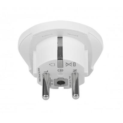 universal-adapter-world-travel-adapter-to-eu