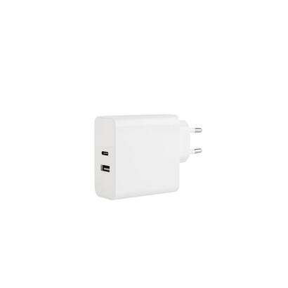coreparts-mbxusbc-ac0006-adaptador-e-inversor-de-corriente-negro