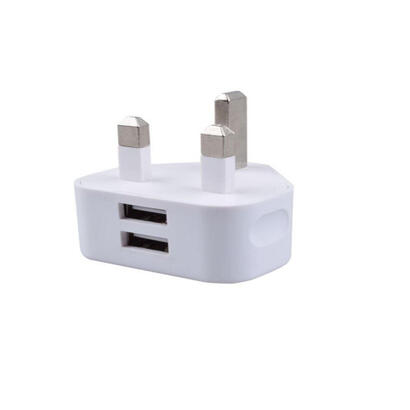 microconnect-petravel36-conector-electrico-blanco