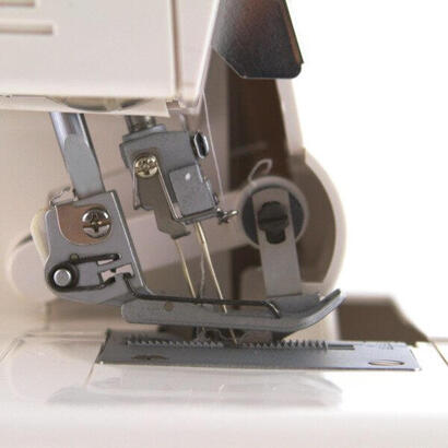 maquina-de-coser-owerlok-lucznik-820-d-5
