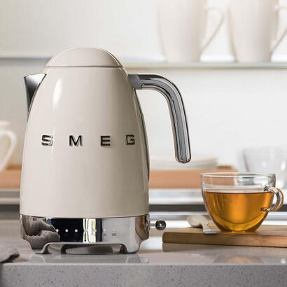 hervidor-agua-smeg-klf04creu-crema