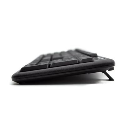 teclado-espanol-nilox-usb-105-teclas-ajustable-en-altura-cable-de-150m-negro