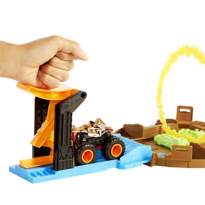 pista-de-carreras-hot-wheels-monster-trucks-stunt-tire-playset