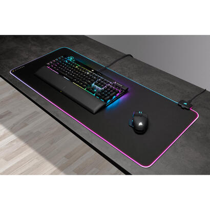 corsair-mm700rgb-gaming-mouse-pad-extended-xl