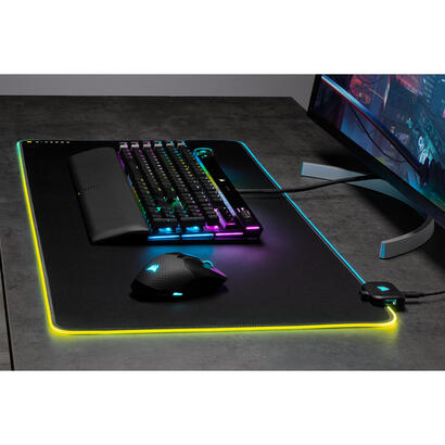 corsair-mm700rgb-gaming-mouse-pad-extended-xl