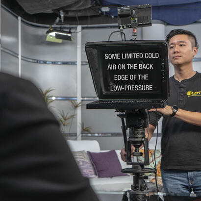 ikan-pt4700-professional-17-high-bright-teleprompter