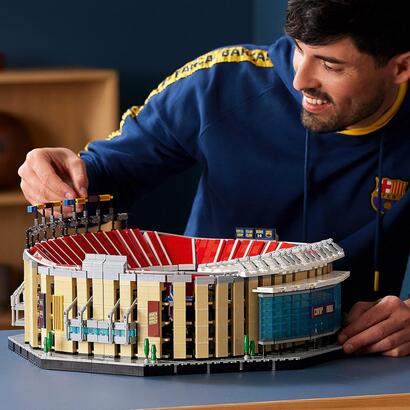 lego-10284-creator-expert-camp-nou-fc-barcelona