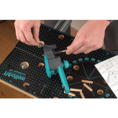 maestro-de-ensamblaje-de-plastico