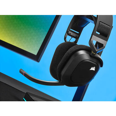 corsair-hs80-rgb-wireless-headset-carbon