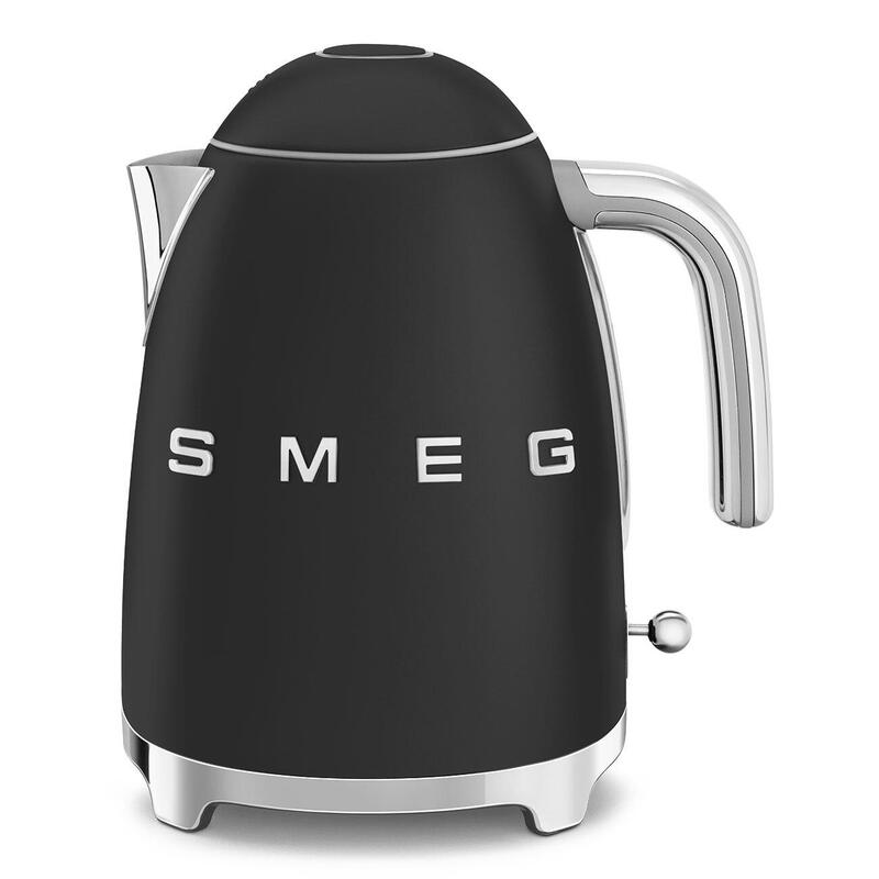 hervidor-de-agua-smeg-klf03blmeu-negro-mate