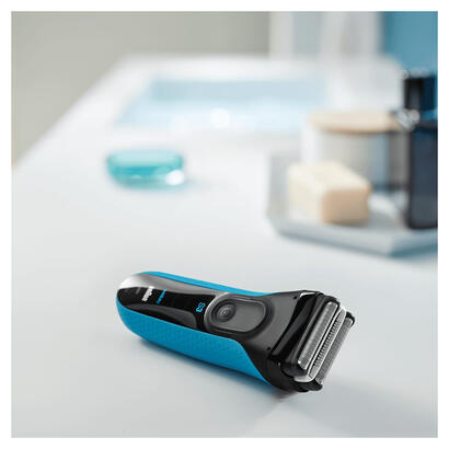afeitadora-braun-series-3-3040s-wet-and-dry-tecnologia-microcomb-corte-triple-accion-recortador-precision-totalmente-lavable-sin