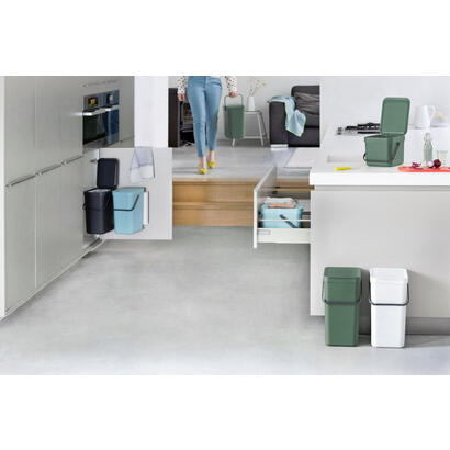 brabantia-sort-go-waste-bin-jade-green-3-l