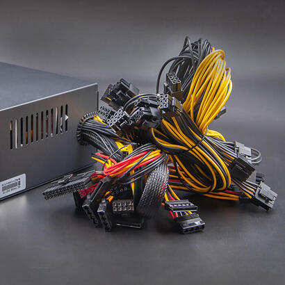 qoltec-50348-atx-1800w-power-supply-80-plus-platinum-gaming-miner