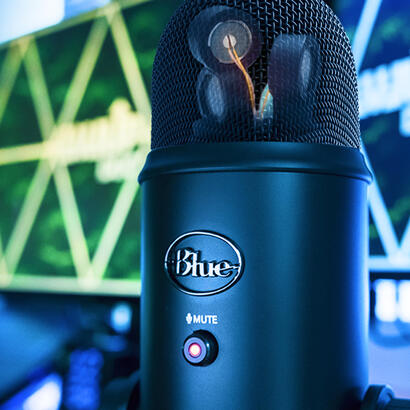 blue-yeti-usb-mic-blackout-emea