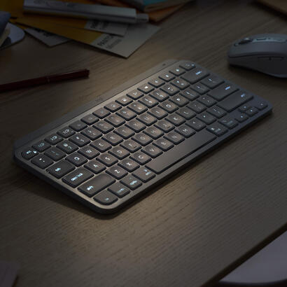 teclado-ingles-mxkeys-mini-wrls-illuminated-kbwrls-pale-grey-us-intl-intnl