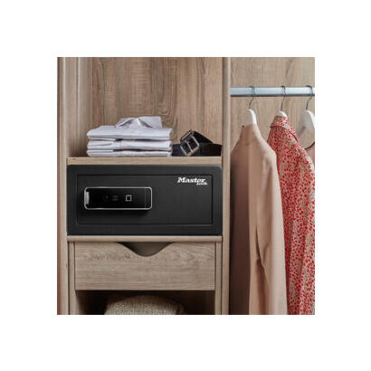 master-lock-large-biometric-security-safe-lx110beurhro