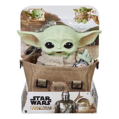 peluche-electronico-con-bandolera-mattel-star-wars-the-mandalorian-the-child-baby-yoda-28-cm