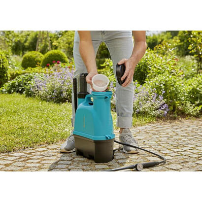 pulverizador-de-mochila-12-l-plus-pulverizador-a-presion-gardena-11142-20