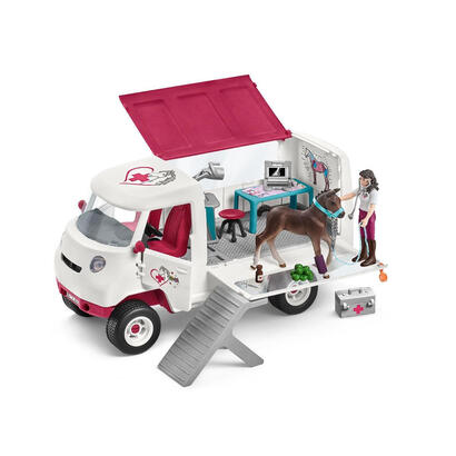 schleich-horse-club-42439-veterinaria-movil-con-potro-hannoveriano