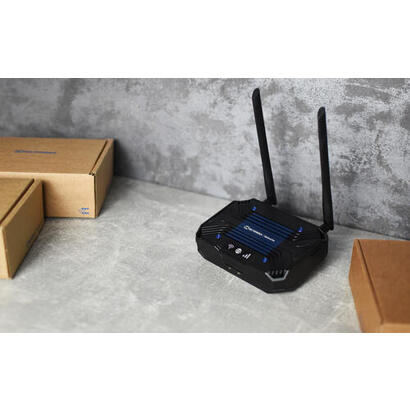 router-teltonika-cr100000000-tcr100-lte-cat-6