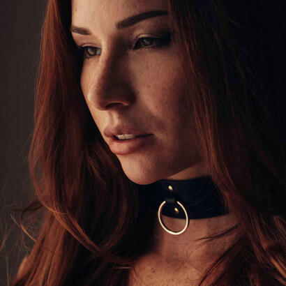 bijoux-indiscrets-maze-collar-con-correa-negro