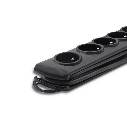 qoltec-surge-protector-with-foot-switch-7-sockets-15m