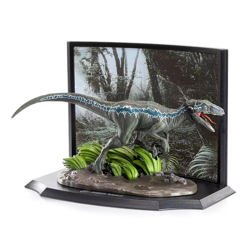 figura-the-noble-collection-toyllectible-treasures-jurassic-world-blue