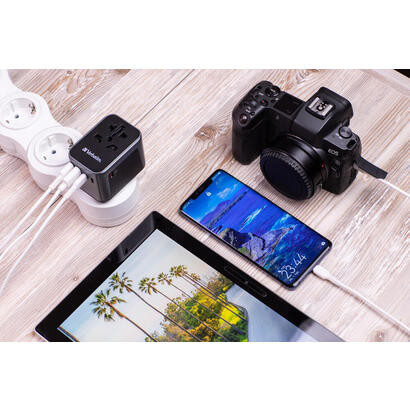 verbatim-uta-03-adaptador-con-1-puerto-usb-c-2-puerto-usb-a-2-puerto-usb-c