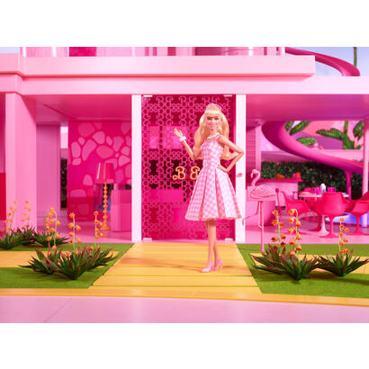 mattel-barbie-signature-the-movie-margot-robbie-als-barbie-muneca-zum-film-im-rosa-blancoen-karo-kleid-figura-hpj96