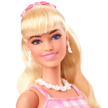 mattel-barbie-signature-the-movie-margot-robbie-als-barbie-muneca-zum-film-im-rosa-blancoen-karo-kleid-figura-hpj96