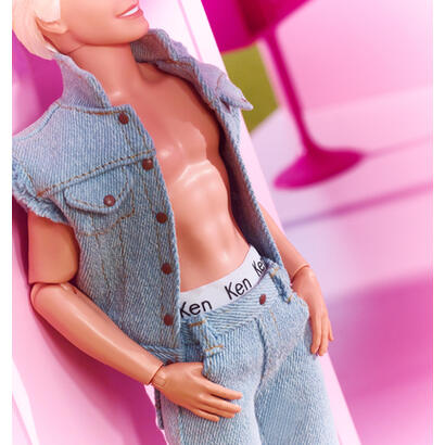 mattel-barbie-signature-the-movie-ken-muneca-zum-film-im-jeansoutfit-und-original-ken-unterwasche-figura-hrf27