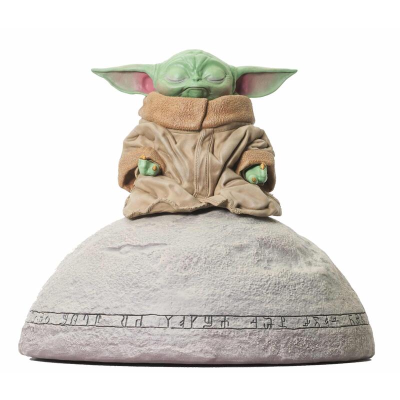 figura-diamond-select-toys-star-wars-the-mandalorian-grogu-on-seein-stone-1-6-escala-milestones-statue