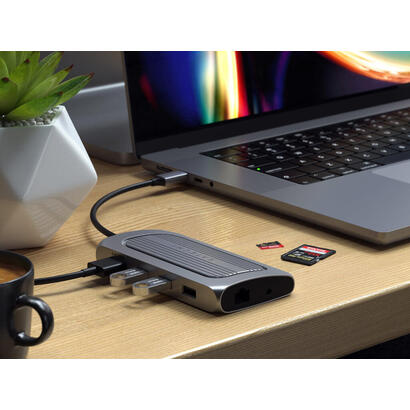 adaptador-usb-c-multipuerto-satechi-usb-c4-3x-usb-a-hdmi-8k-ethernet-lector-de-tarjetas-microsd-puerto-jack-gris-espacial