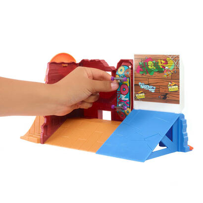 mattel-hot-wheels-skate-donut-skatepark