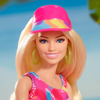 mattel-barbie-the-movie-margot-robbie-como-barbie-muneca-patinaje-en-linea