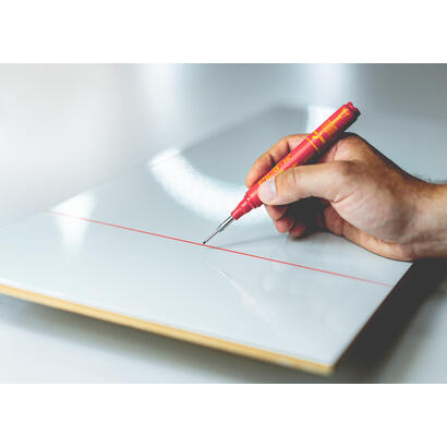 marcador-permanente-de-tinta-para-agujeros-profundos-rojo