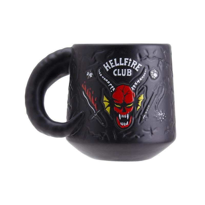 taza-con-relieve-paladone-stranger-things-hellfire-club