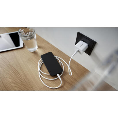 adaptador-de-corriente-intenso-w20c-blanco-1x-usb-c-20w