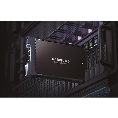 samsung-mz-qlb7t6b0-25-768-tb-pci-express-30-v-nand-tlc-nvme