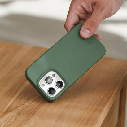 woodcessories-bio-funda-magsafe-iphone-15-verde-medianoche