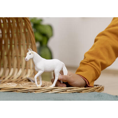 figura-schleich-farm-world-yegua-camarillo-13959