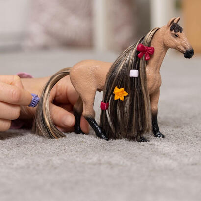 schleich-horse-club-sofia-s-beauties-beauty-horse-akhal-teke-stallion-42621