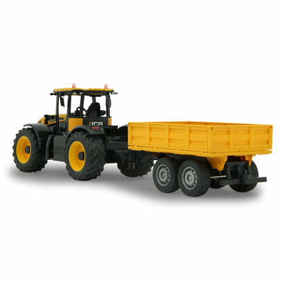 jcb-fastrac-traktor-with-124-24ghz