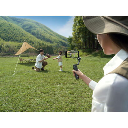 osmo-mobile-6-hand-camera-stabilizer-black