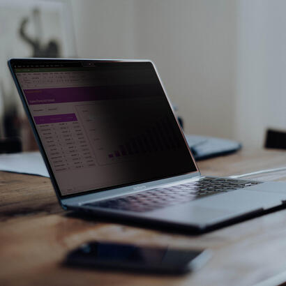 startechcom-filtro-de-privacidad-para-portatil-de-13-pulgadas-para-macbook-air-m2m3