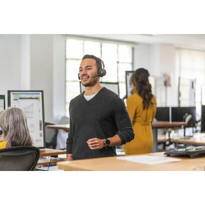 auriculares-retail-voyager-4320rmsteams