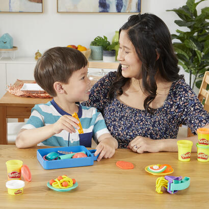 hasbro-play-doh-little-chef-starter-kit-amasar-f69045l0
