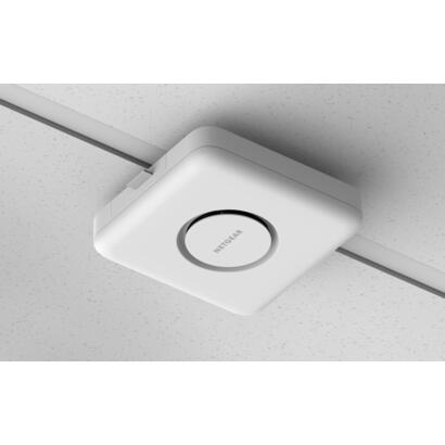 netgear-wbe750-punto-de-acceso-inalambrico-tribanda-poe-10g-insight-wi-fi-7-wi-fi-7-24-ghz-5-ghz-6-ghz-gestionado-a-traves-de-la