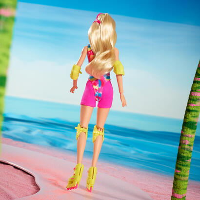 mattel-barbie-the-movie-margot-robbie-como-barbie-muneca-patinaje-en-linea