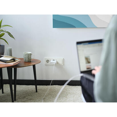 cargador-de-pared-trust-25140-usb-c-100w-compatible-pd-y-pps-5a-color-blanco-incluye-cable-usb-c-a-usb-c-2m